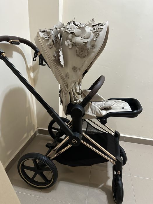 Cybex priam 4 с тапицерия simply flowers