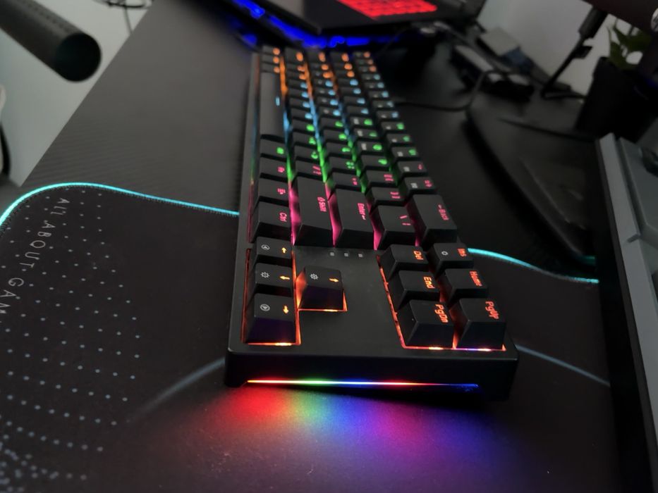 Tastatura mecanica qwertykey