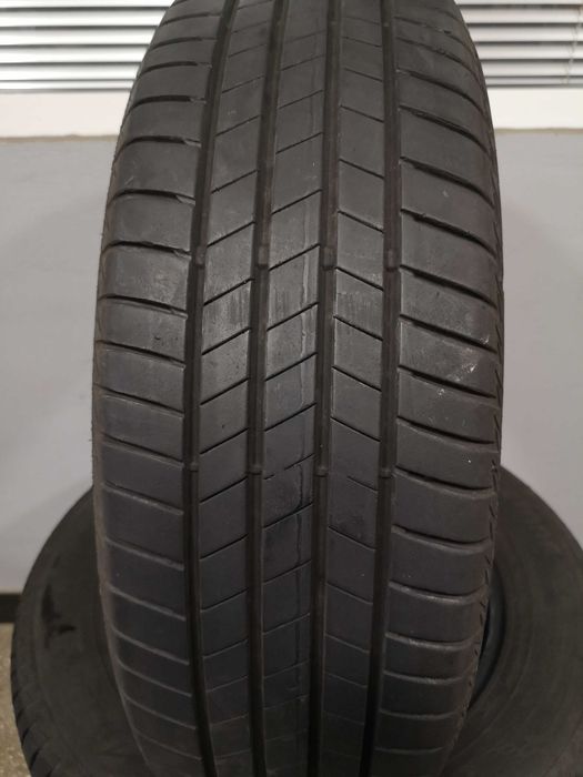 4бр 215/65/17 BRIDGESTONE 6,8мм грайфер дот:3820 +++