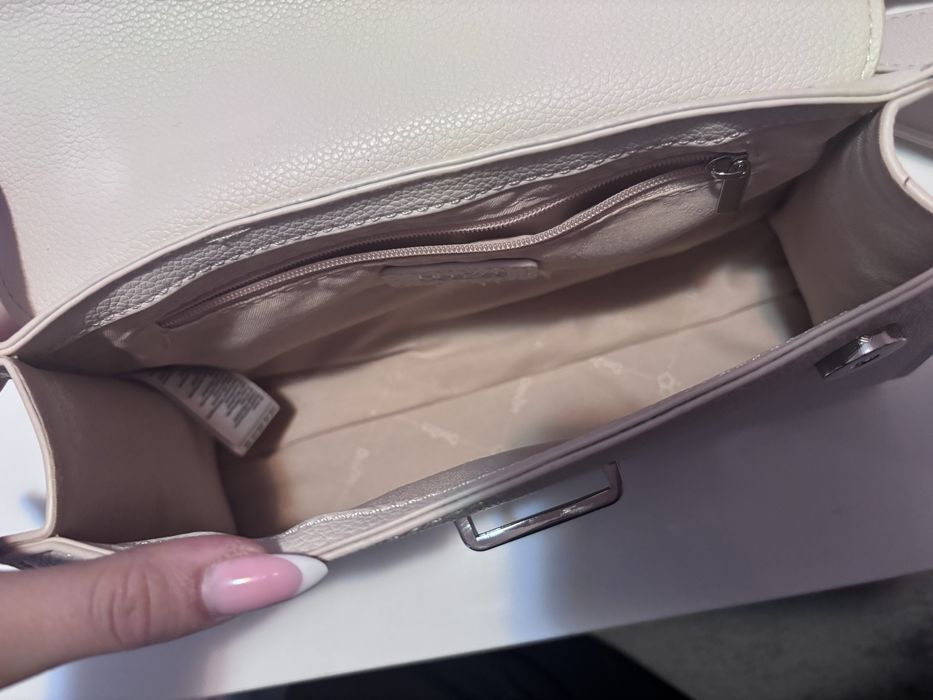 Дамска чанта DeeZee от еко кожа - НОВА