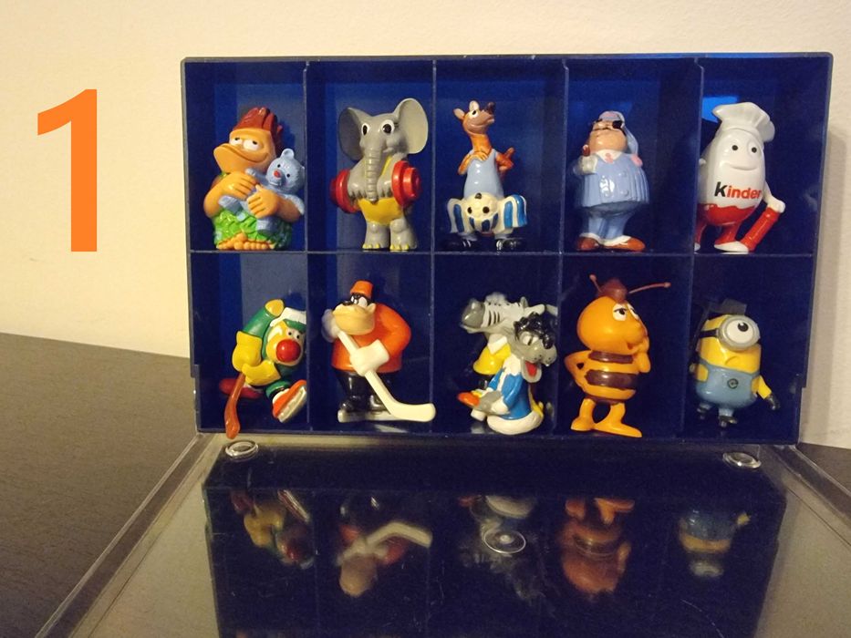 Lot Kinder 71 figurine, colectii din anii 80-90