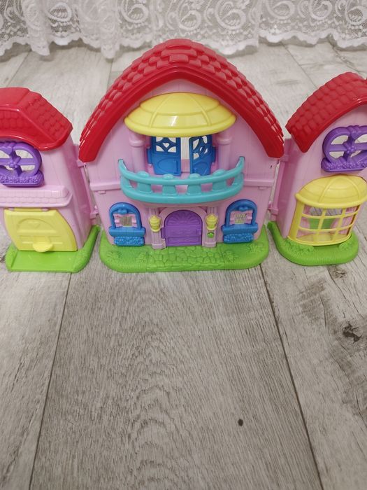 Домик игрушечный