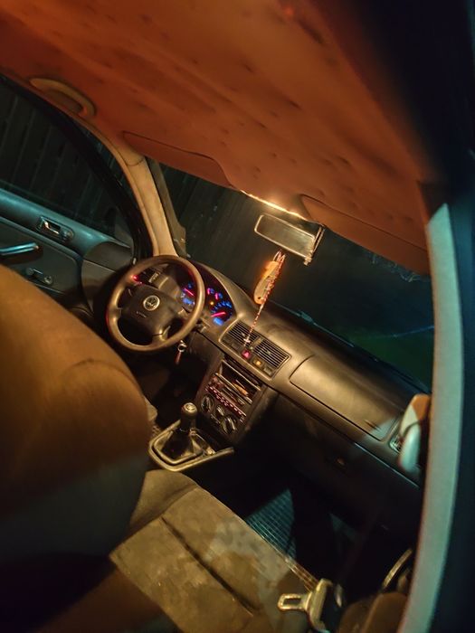 Volkswagen golf 4