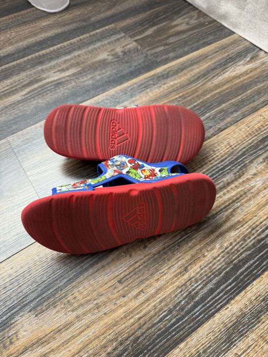 Сандали Адидас Марвел