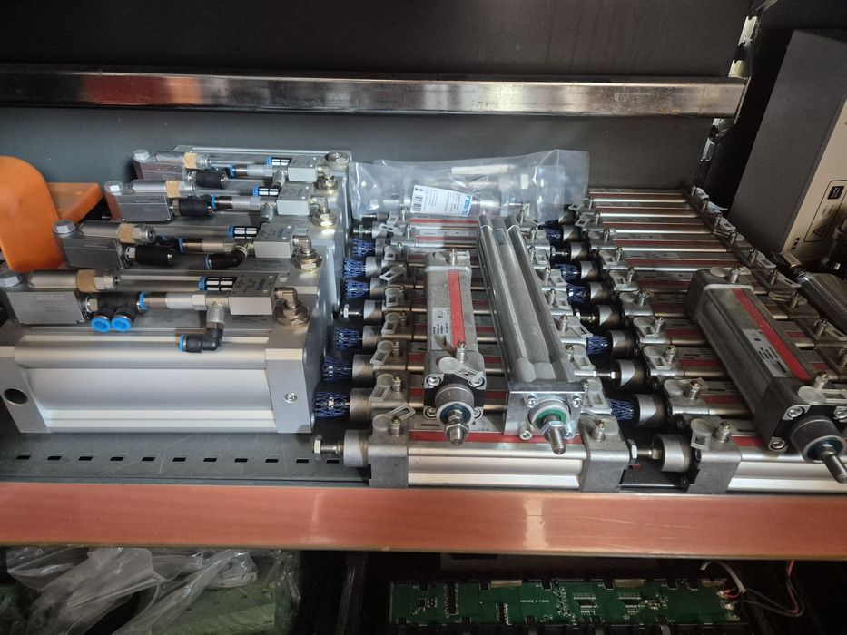 Cilindri pneumatic