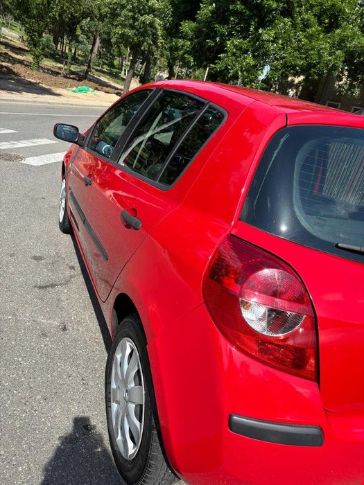 RENAULT Clio 2006 — imagine 2