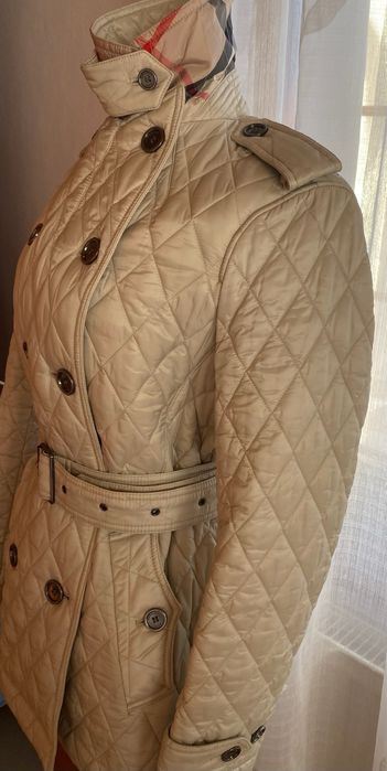 Jacheta dama Burberry