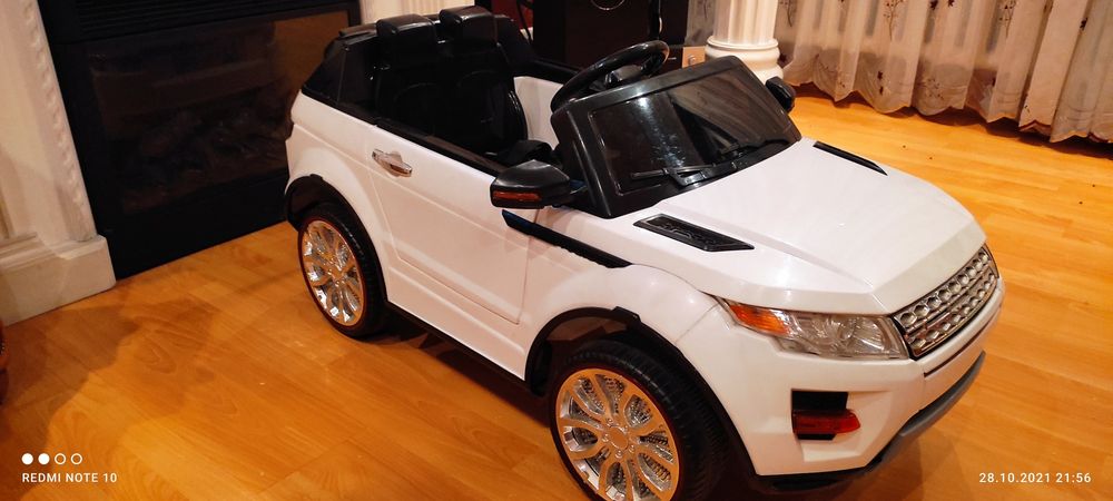 Детская машинка LandRover