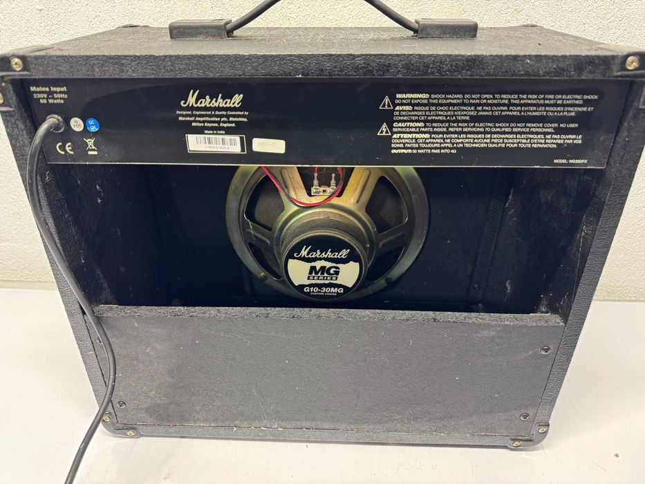 Кубе - Marshall MG30DFX