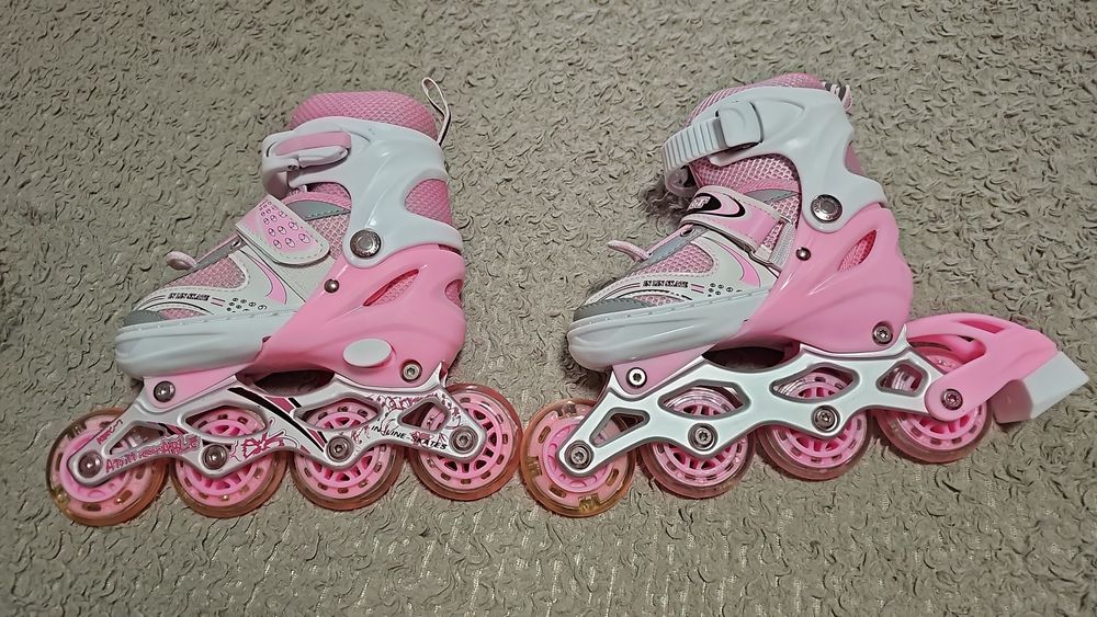 Ролики  новые для девочек