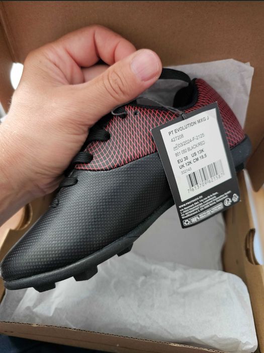 Ghete de fotbal nr 30