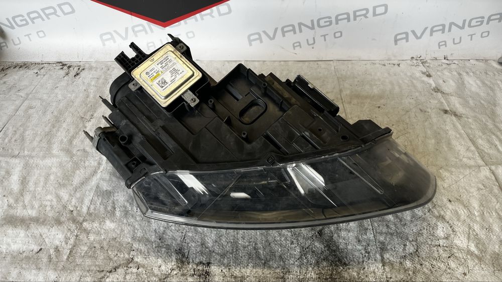 Audi Q3 Bi-Xenon Led ляв фар