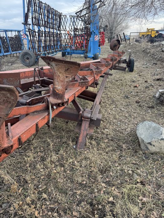 Плуги советские продам