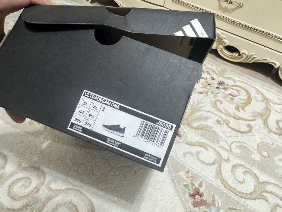 Adidas 44 размер новые