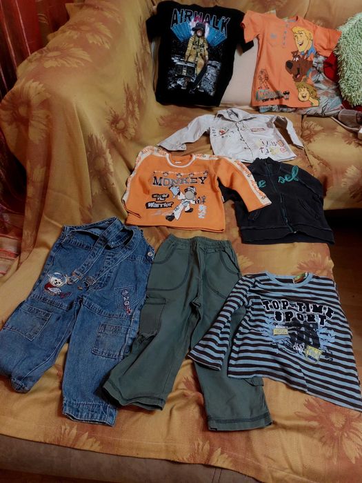 Продавам детски дрешки за момиче и момче до 3 години