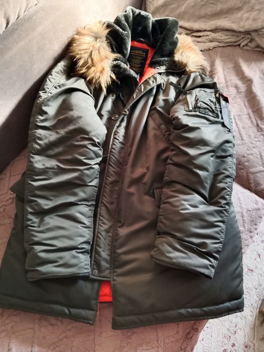 Мужской пуховик зимний.