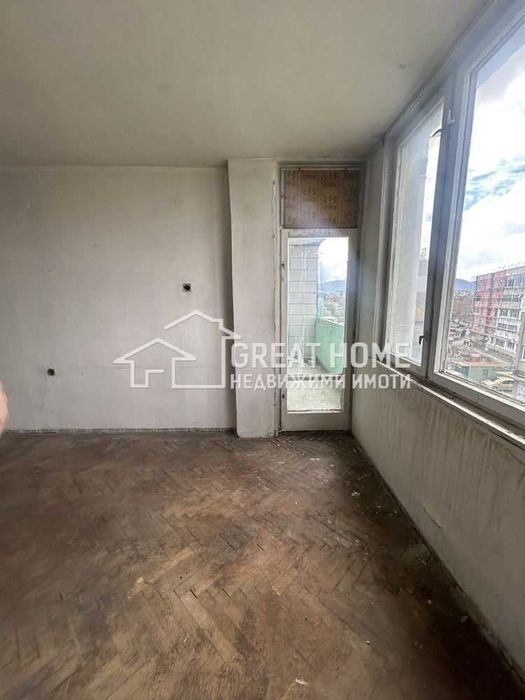 Търговище !! Тухла !! Пазара !!