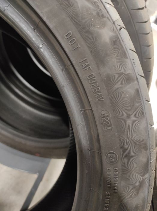 235/45/18 Continental