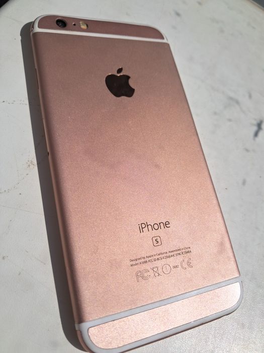 Apple iPhone 6s • Rose Gold