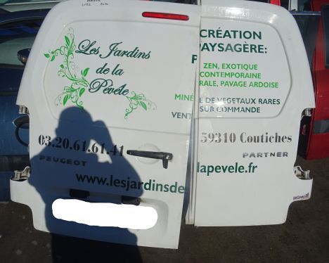 Vand usa Spate Stanga-Dreapta (Portbagaj) Peugeot Partner din 2010 volan pe stanga fara rugina