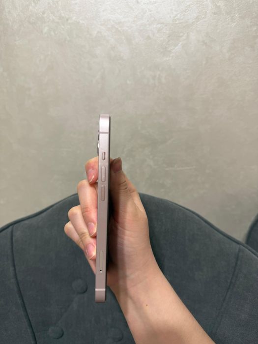 Айфон 13.       .