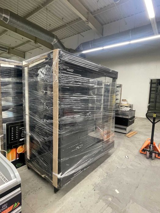 Реновирани хладилни витрини