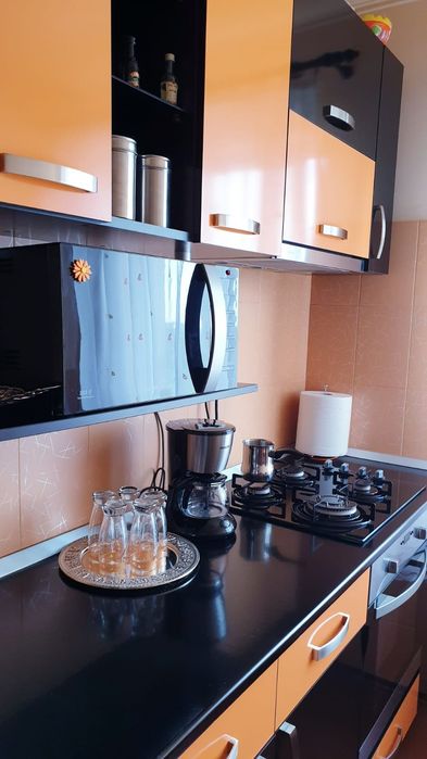 Apartament 3 camere decomandat de închiriat – Constanța, zona Sabroso