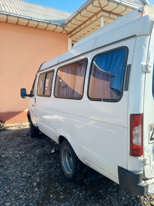 Mikroavtobus   gazel sotiladi