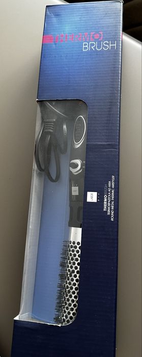 Perie electrica cu aer cald , model Labor B114 !