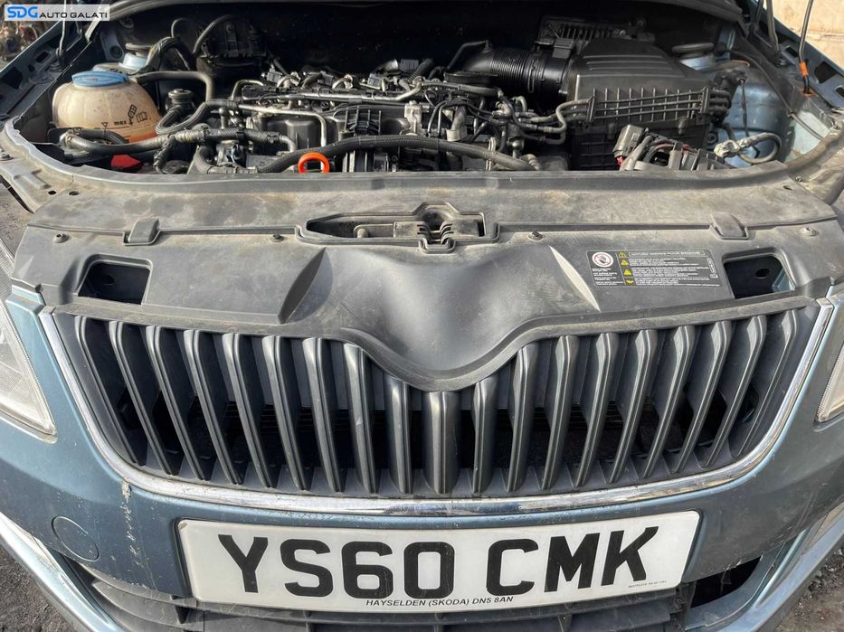 Grila Centrala Superioara de la Radiatoare Bara Spoiler Fata Skoda Fabia 2 Facelift 2010 - 2014 [C2472]