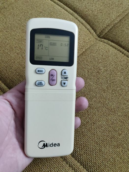 Климатик 12 дванайска Midea MSG-12HR в идеално техническо състояние!