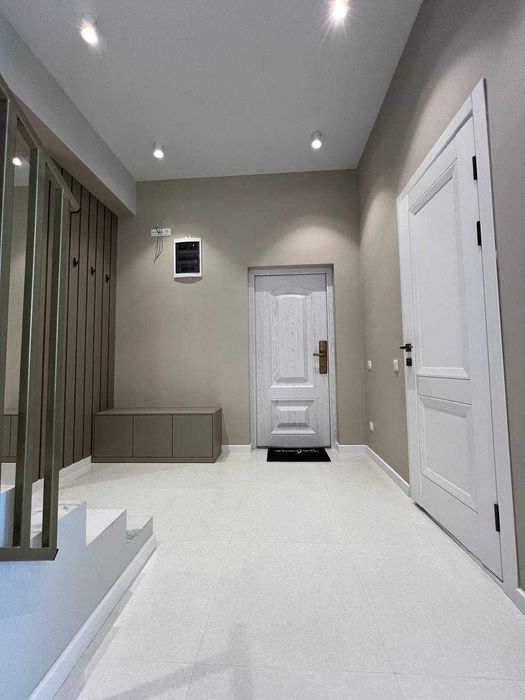 Сдаю срочно 3-ком кв-ру 7/8 в ЖК White House, улица Шота Руставели Р5