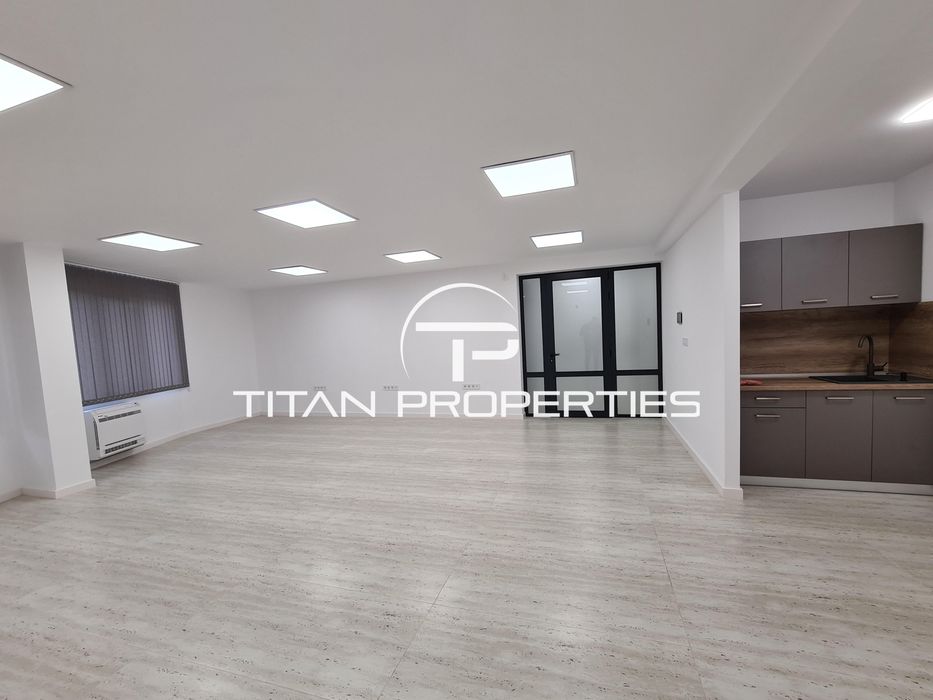 Дава се под наем Офис в Пловдив, Съдийски - 302 кв.м за 2000 € - Снимка #1