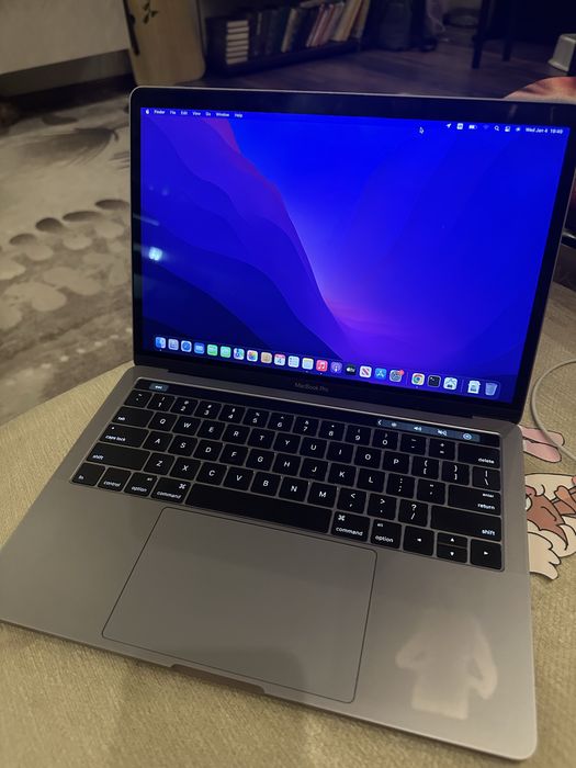 Продам Mac book pro 2017 г., 13 диагональ