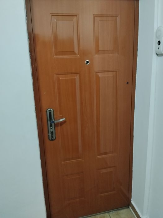 Ușa metalică apartament