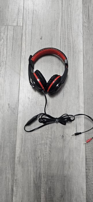 Vand casti de gaming