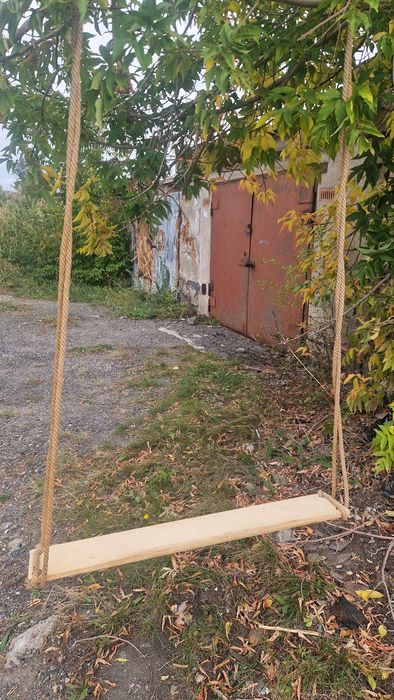 Продам качелю...