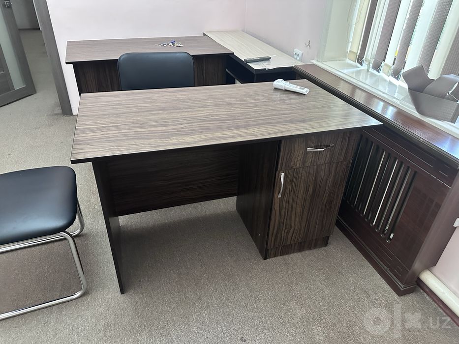 Продается рабочие столы и стуля  для офиса