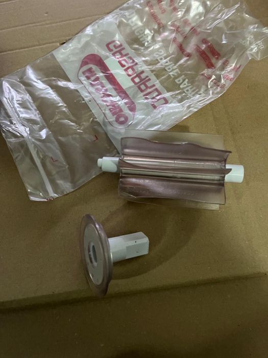 Vand dozator si palete de la semanatoarea maschio gaspardo