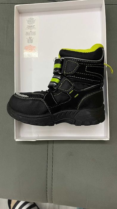 Детски зимни боти