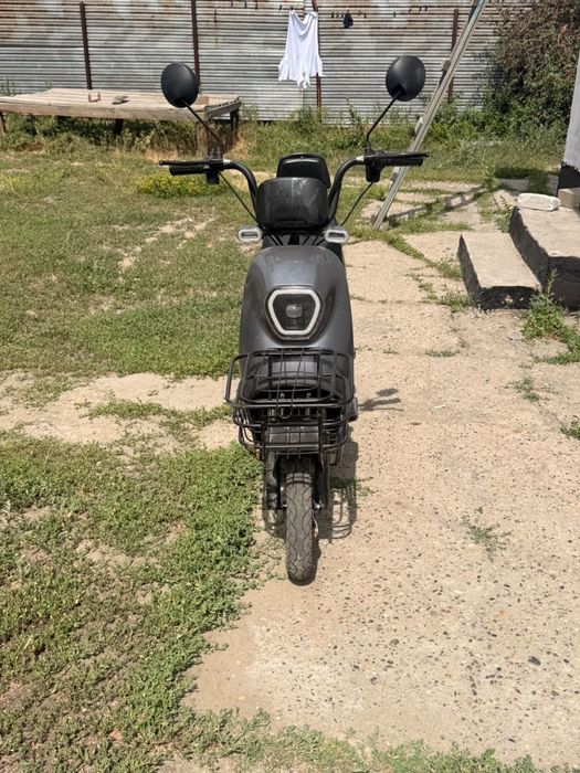 ПРОДАМ электроскутер срочно