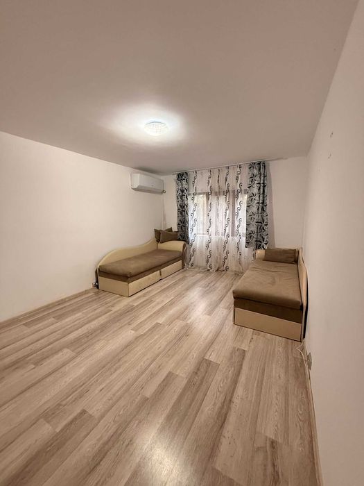 Vând apartament 3 camere,  decomandat, in suprafață de 69mp , etajul 1, str a III a localitatea Sulina jud. Tulcea