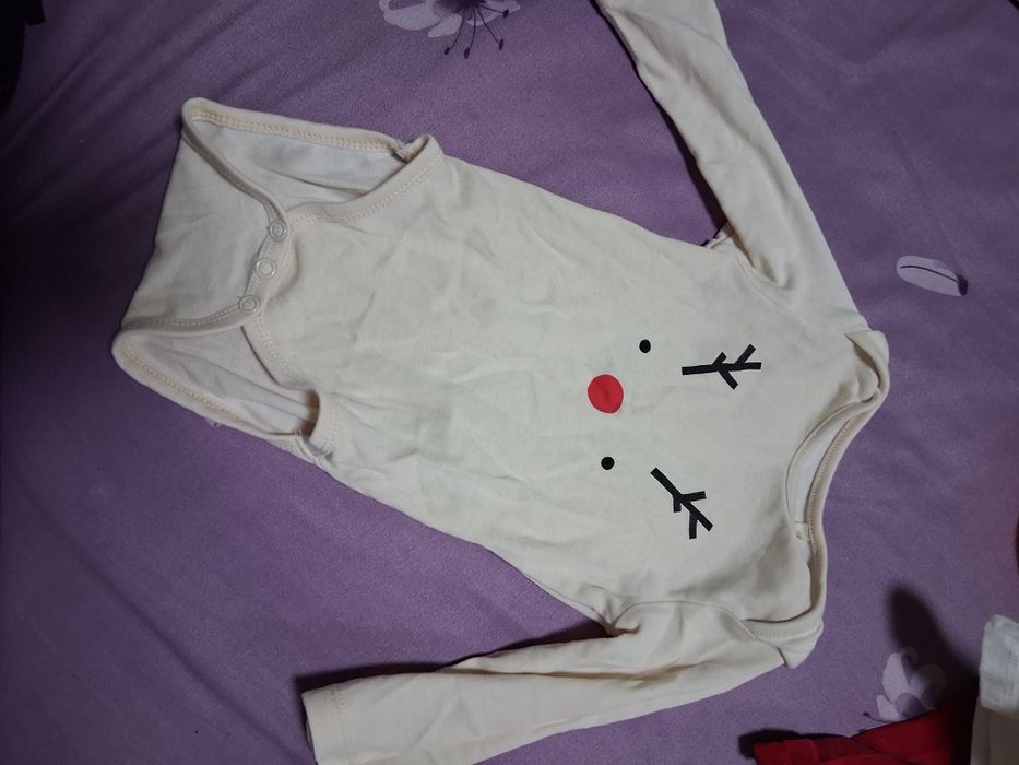 Hainute fetiță  in stare foarte buna