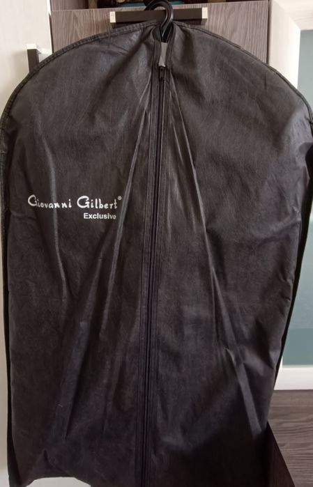 Костюм мужской 15 000