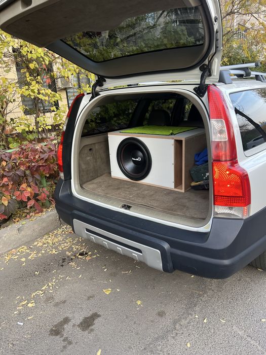 Продам сабвуфер недорого