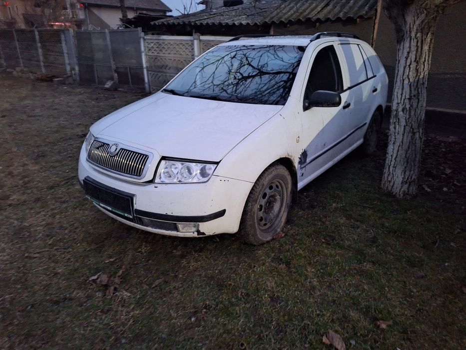 Dezmembrez skoda fabia 1