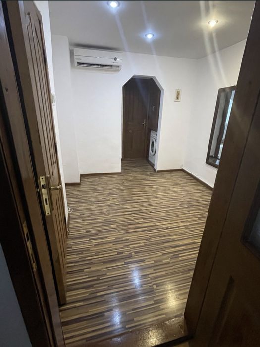 Vand apartament cu 2 camere – zona centrala, Magazin Ialomita