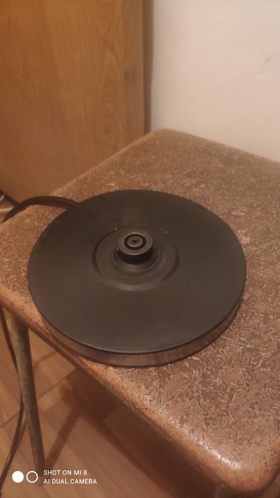 Электрочайник продам б/у