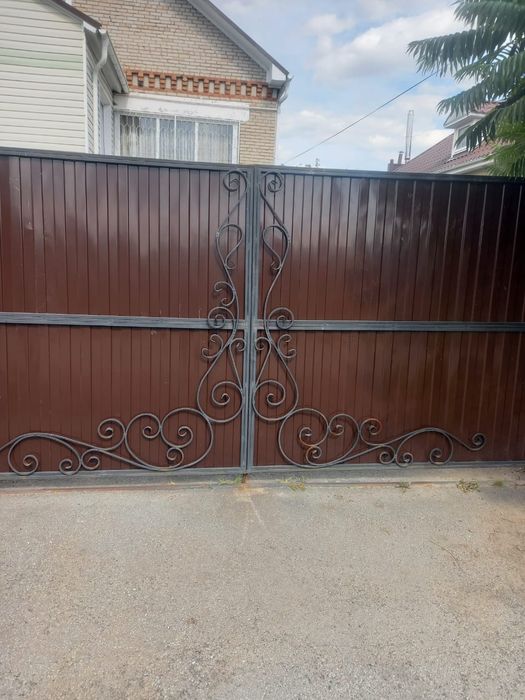 Продам Ворота. Стояли меньше года