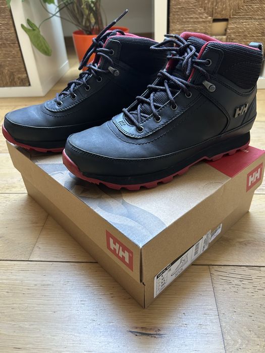 Обувки Helly Hansen